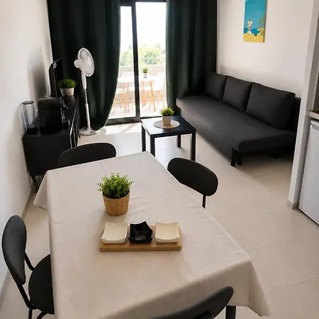 With Pool, Waterfront Apartament Cannes